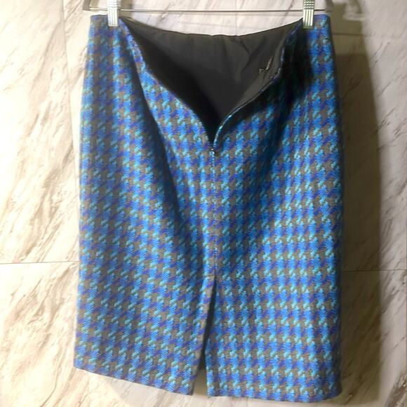 Talbots size 10 Blue and Black womans Houndstooth Pencil Skirt - Picture 2 of 8